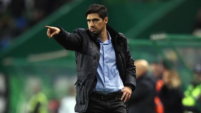 The Portuguese coach signed a contract valid until 2022 and is accompanied by the technical team composed of Carlos Martinho, Vitor Castanheira, Tiago Costa and João Martins.